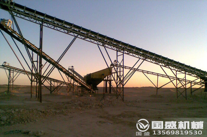 礦用平行運(yùn)輸皮帶機(jī) 礦用平行運(yùn)輸皮帶機(jī)